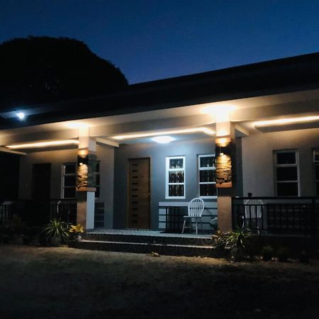 Richville Little Boracay Guest House Calatagan Extérieur photo