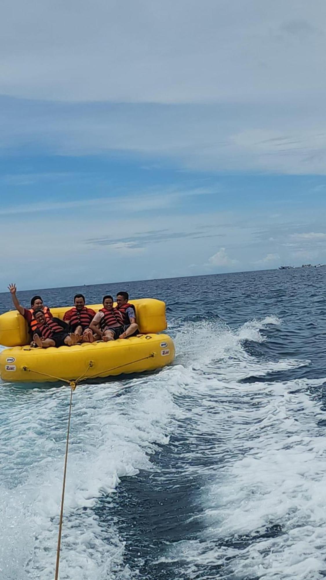 Richville Little Boracay Guest House Calatagan Extérieur photo