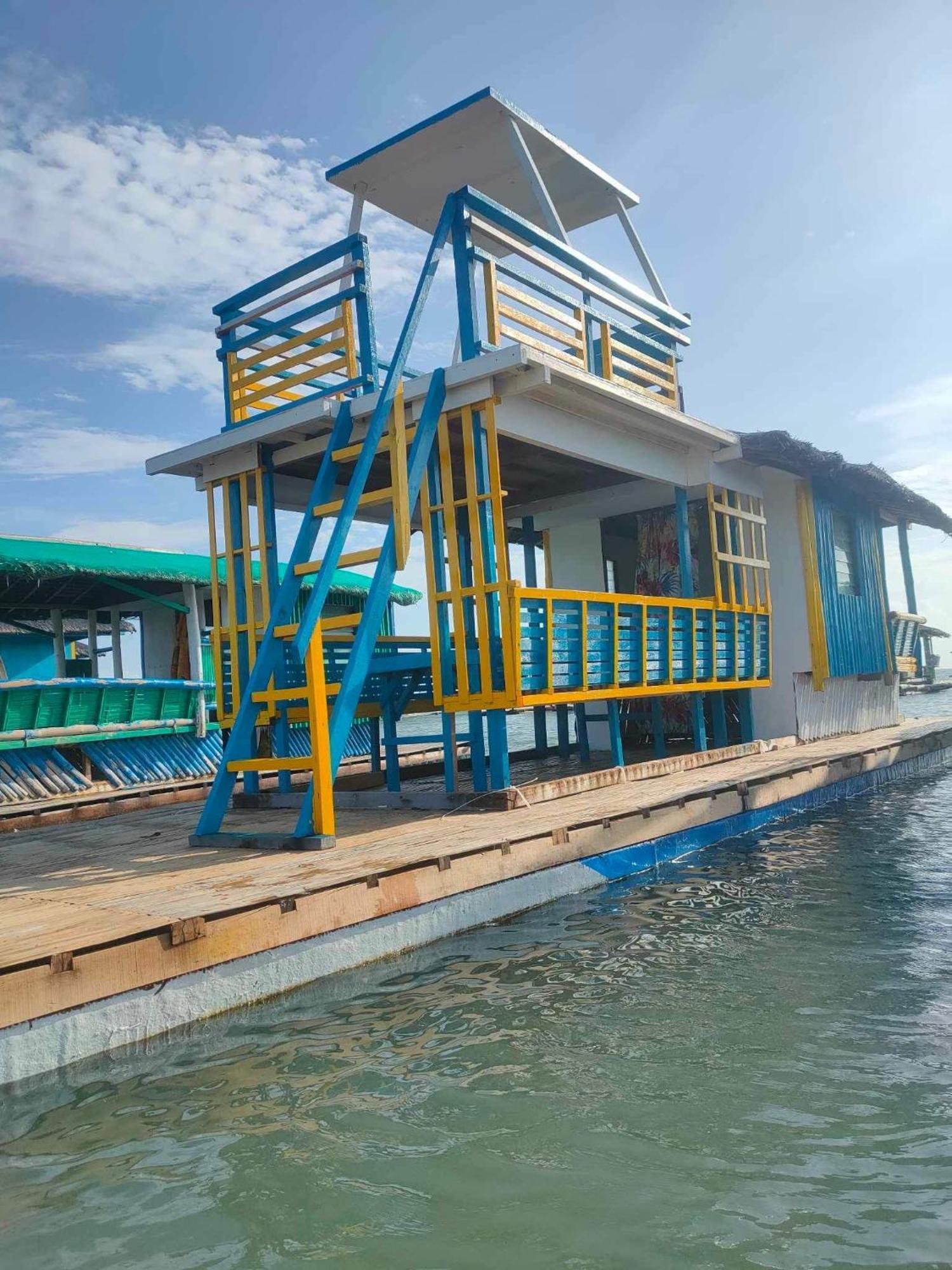 Richville Little Boracay Guest House Calatagan Extérieur photo