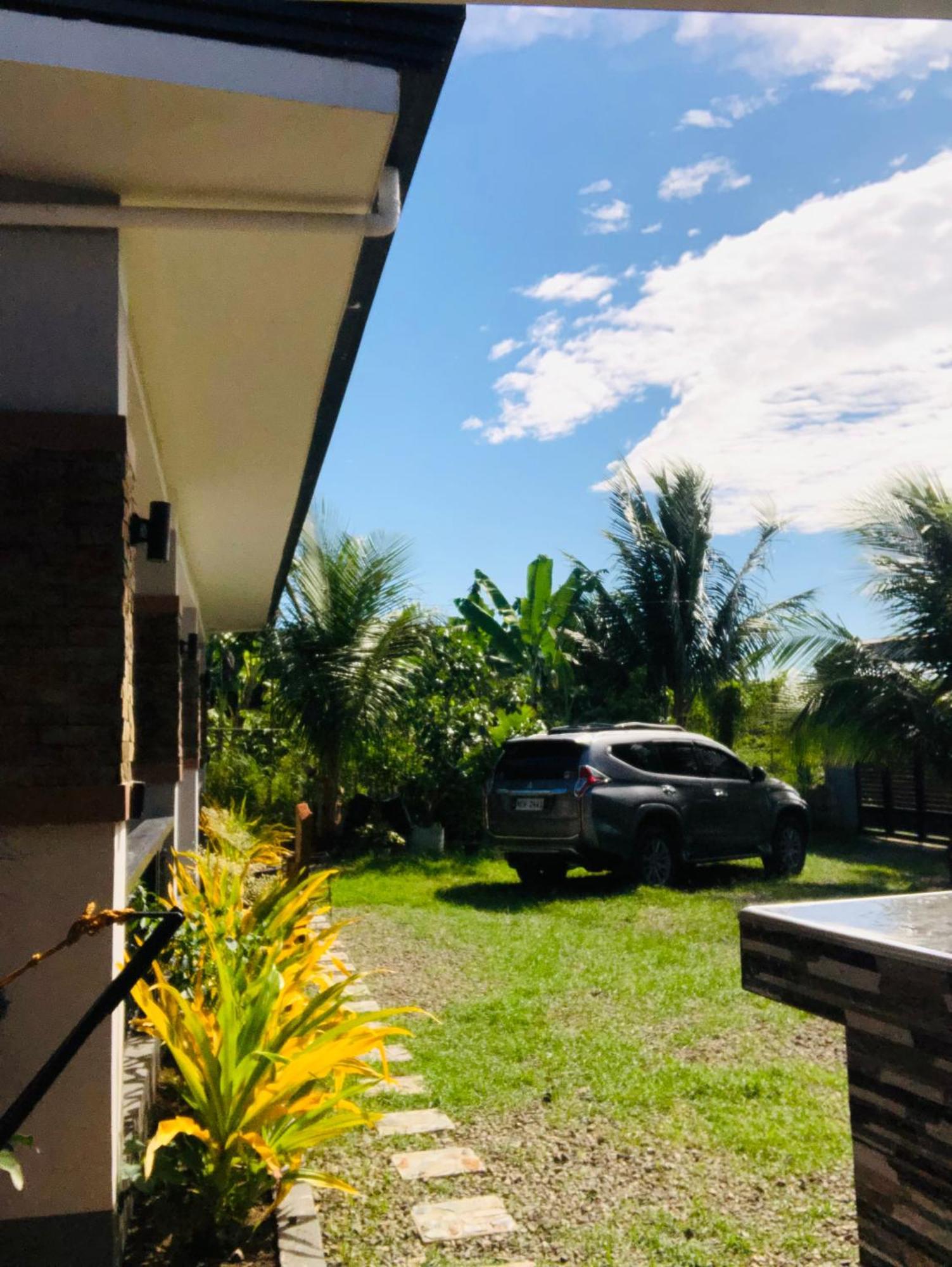 Richville Little Boracay Guest House Calatagan Extérieur photo